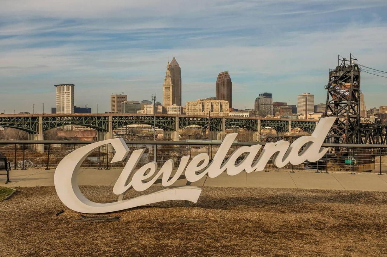 Frontdesk 2015 East 4Th Street Apts Downtown Cleveland Lejlighed Eksteriør billede